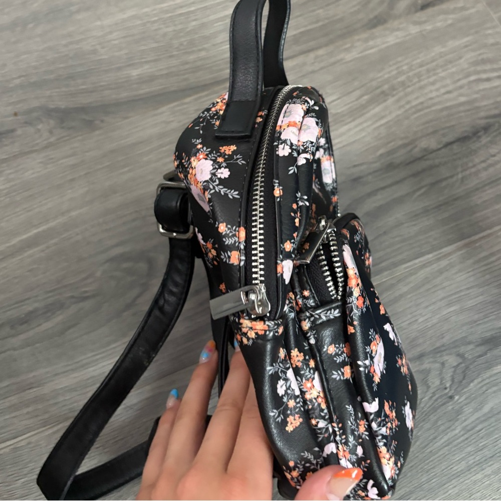 Floral Black Backpack - Picture 2 of 5